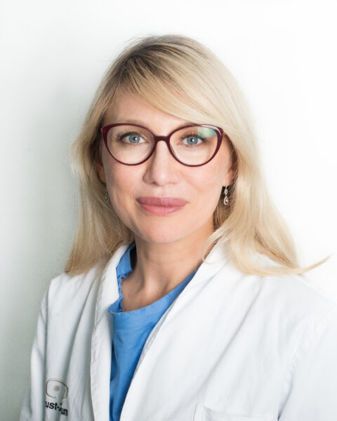 Portrait von Dipl. Ärztin Kristina Ostertag-Hoop